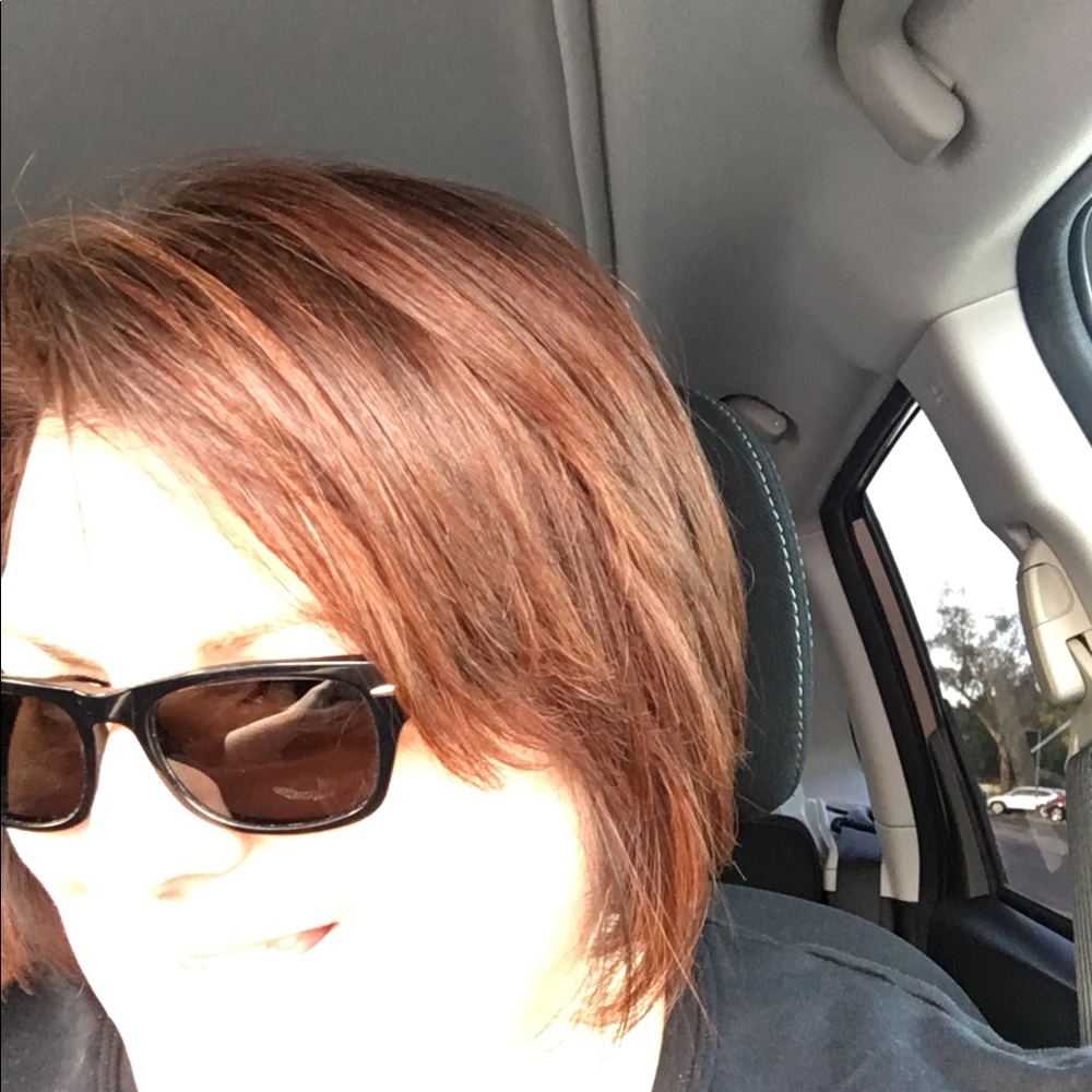 Meet your Posher, Carrie